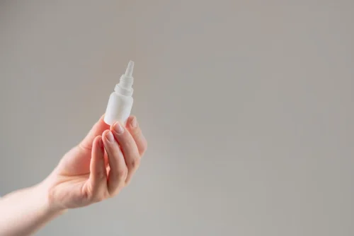 зависимость от тропикамида